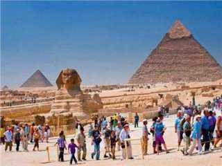ثورة 30 يونيو نقطة تحول حقيقية في قطاع السياحة المصرية